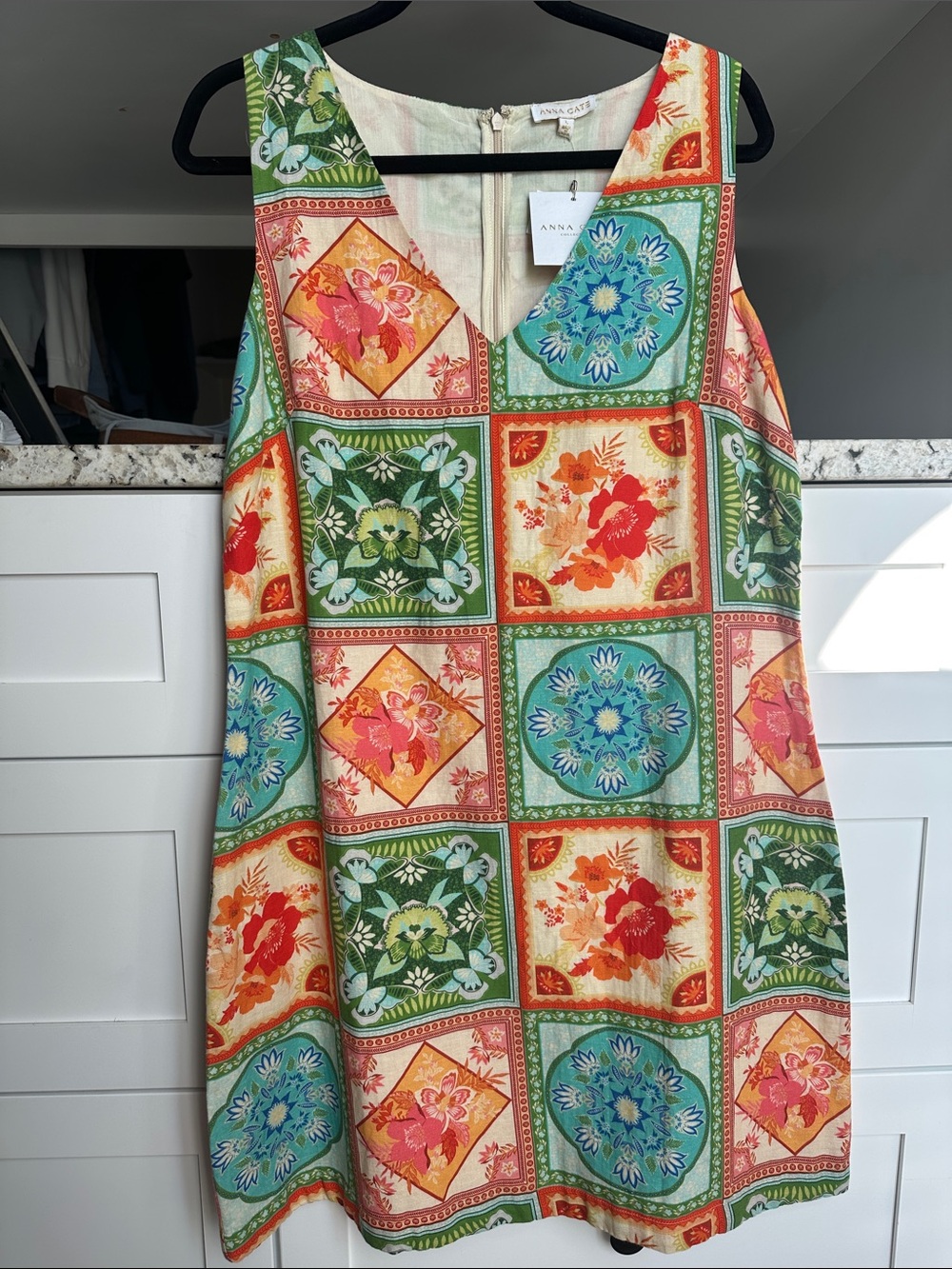 Anna Cate NWT stunning Kaylor dress in vibrant tile print!